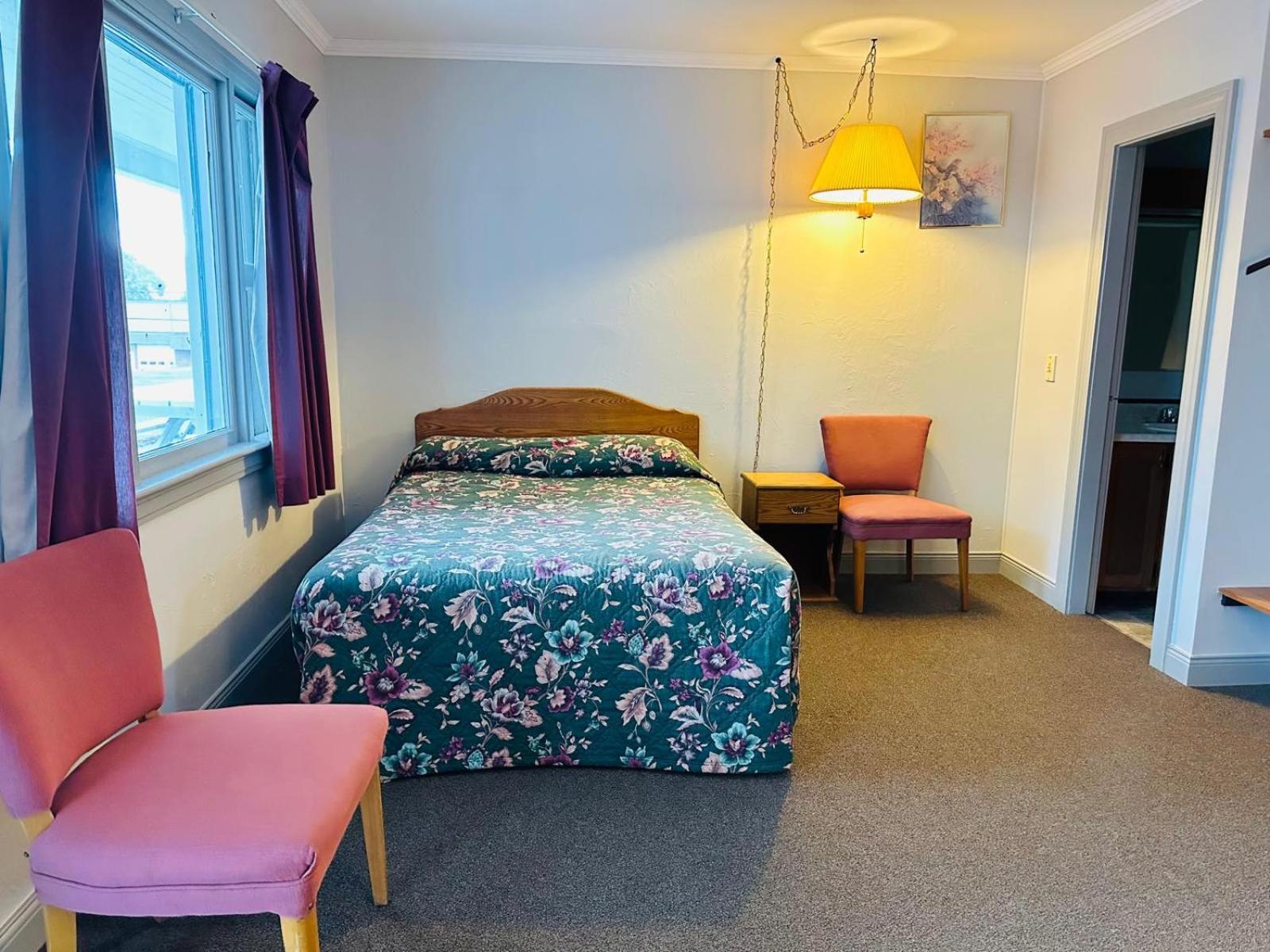 Stiles Motel Hill View Woodstock Eksteriør bilde